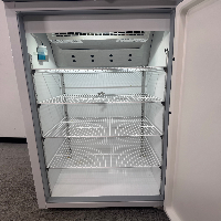 Thermo TSX Series Lab Refrigerator image 3